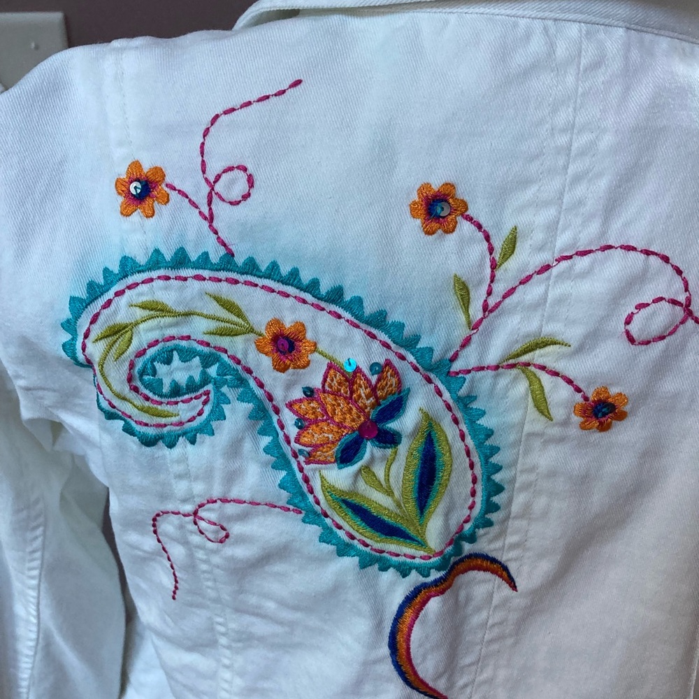 Entice Embroidered Jacket - Picture 7 of 8
